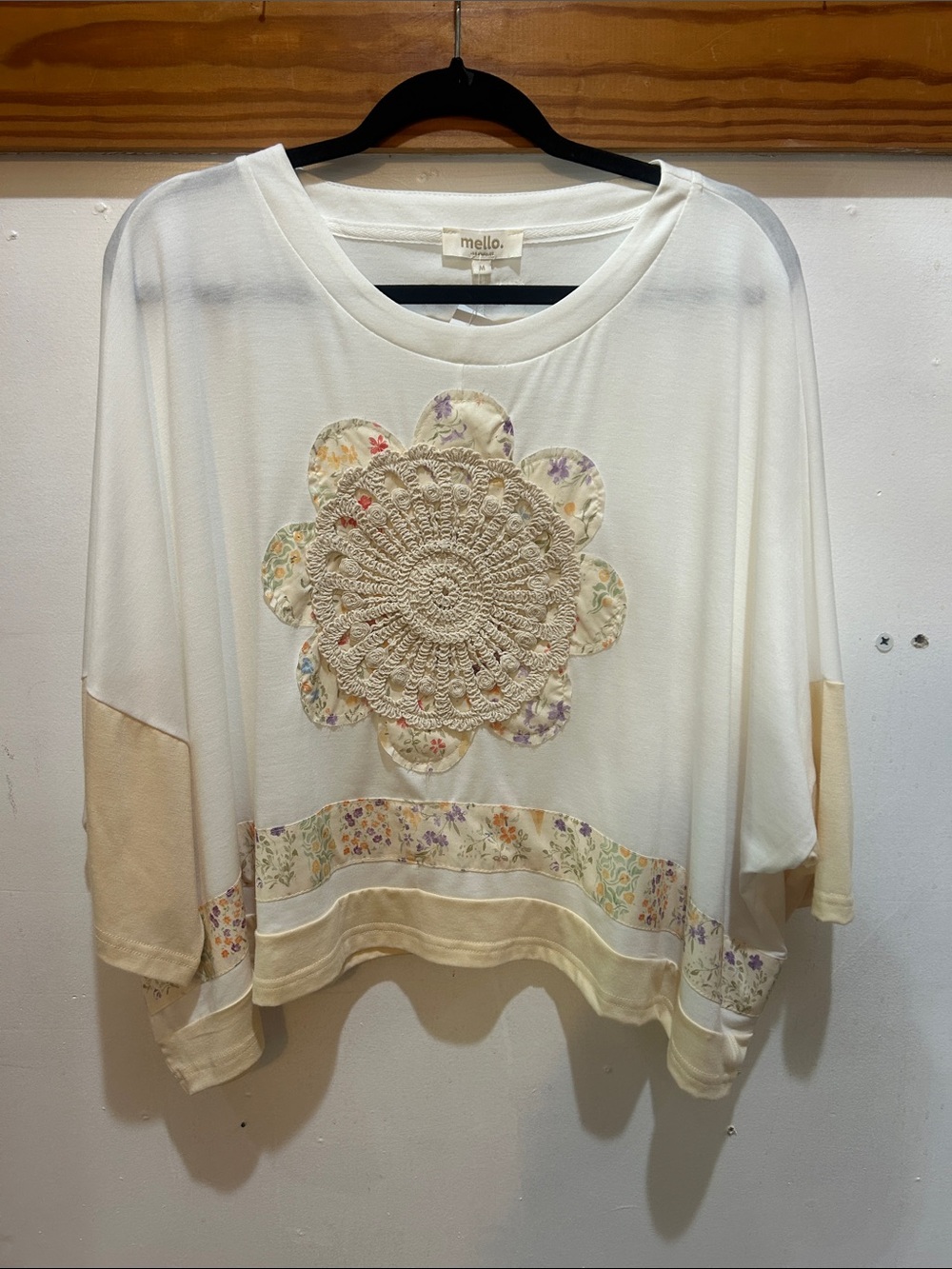 Mello Lace Embroidered Floral Crochet 
 Pullover Top